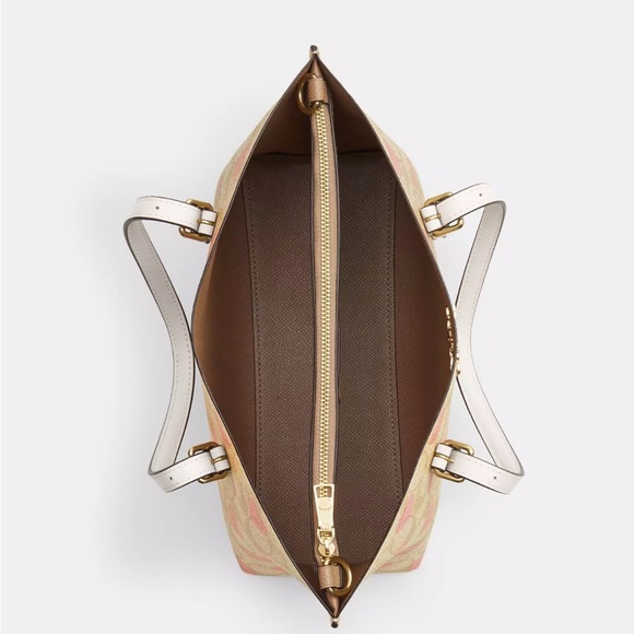 NWT Coach Mollie Tote 25 In Signature With Heart Print CP057 - Picture 3 of 8